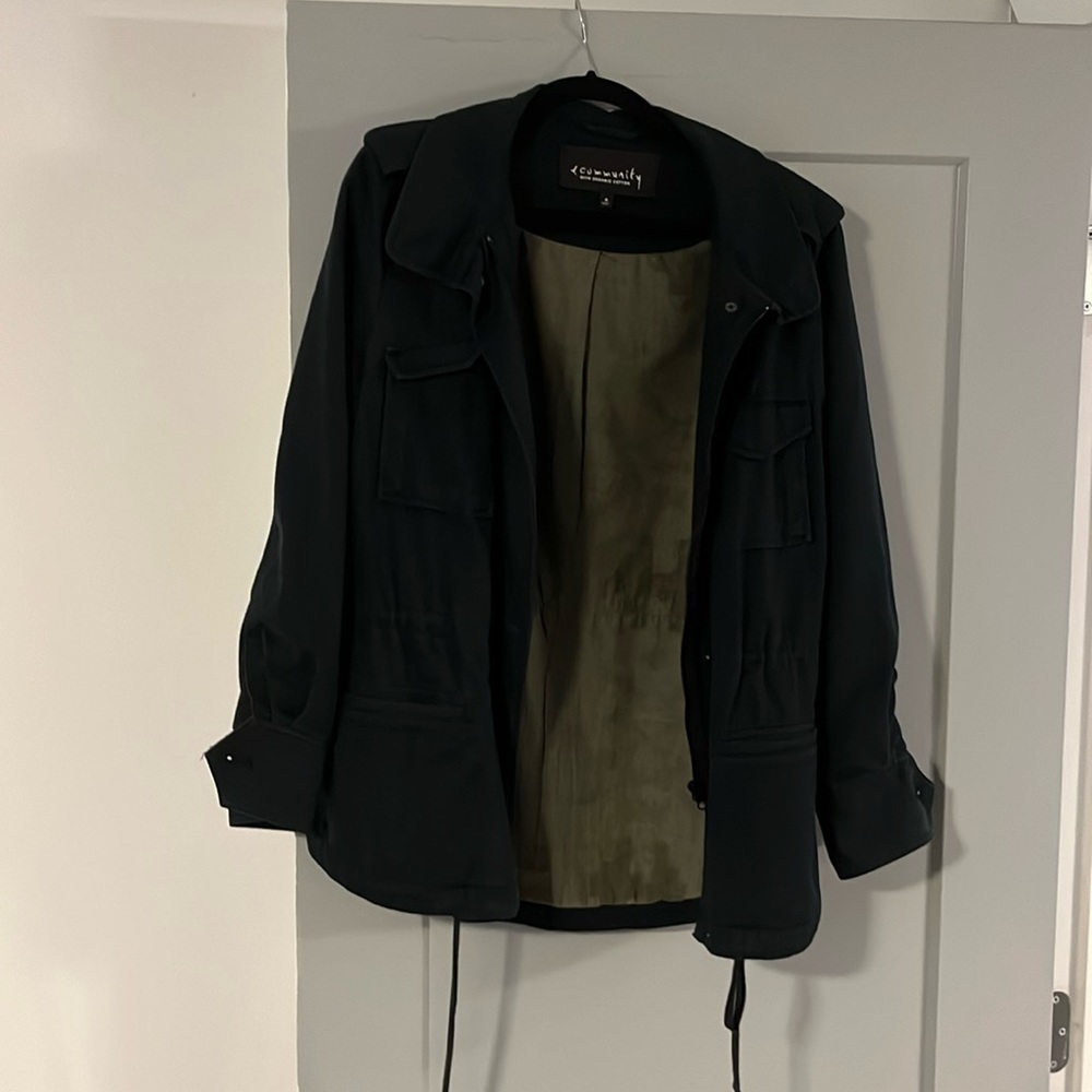 Aritzia Community jacket - size S EUC